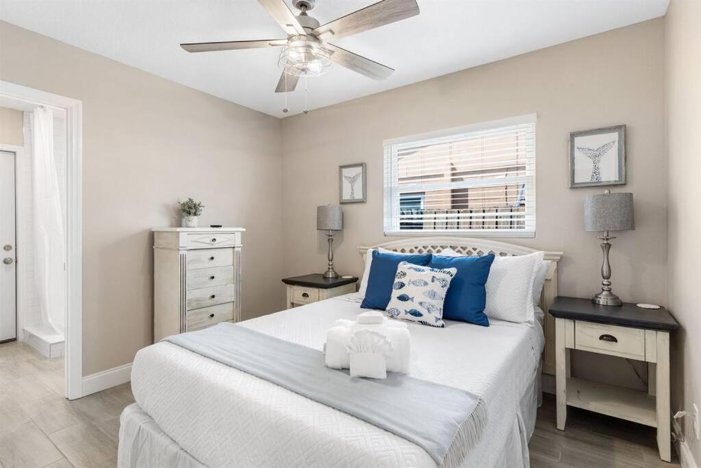 7 Bedroom 5 Bath Home With Cottage On Clearwater Beach! Экстерьер фото