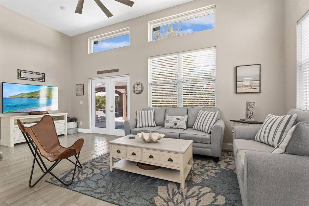 7 Bedroom 5 Bath Home With Cottage On Clearwater Beach! Экстерьер фото